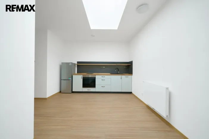 Pronájem bytu 1+kk, Hradec Králové - Pražské Předměstí, Blažíčkovo náměstí, 19 m2