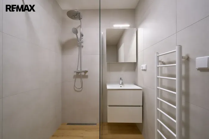 Pronájem bytu 1+kk, Hradec Králové - Pražské Předměstí, Blažíčkovo náměstí, 19 m2