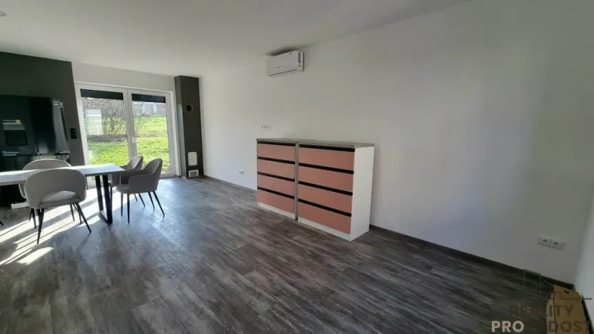 Pronájem rodinného domu, Znojmo, 82 m2