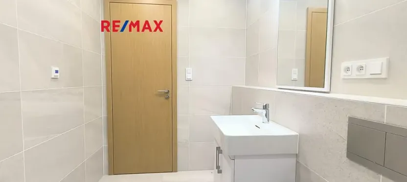 Pronájem bytu 2+kk, Praha - Nusle, Závišova, 46 m2