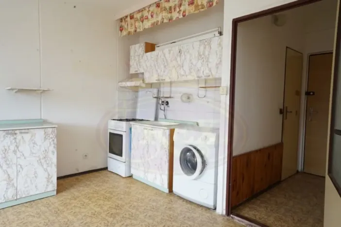 Prodej bytu 1+1, Jaroměř, nábřeží 17. listopadu, 38 m2