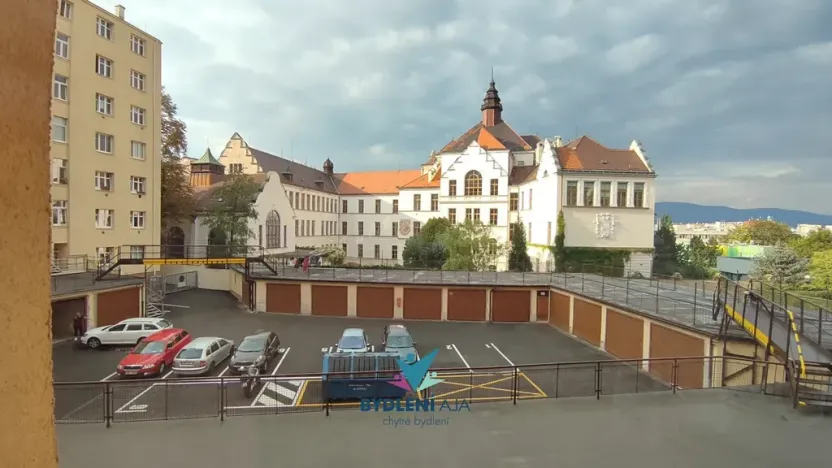 Prodej bytu 3+1, Teplice, U zámku, 100 m2