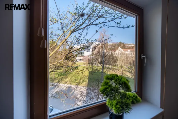 Pronájem bytu 1+1, Praha - Radlice, Pechlátova, 43 m2