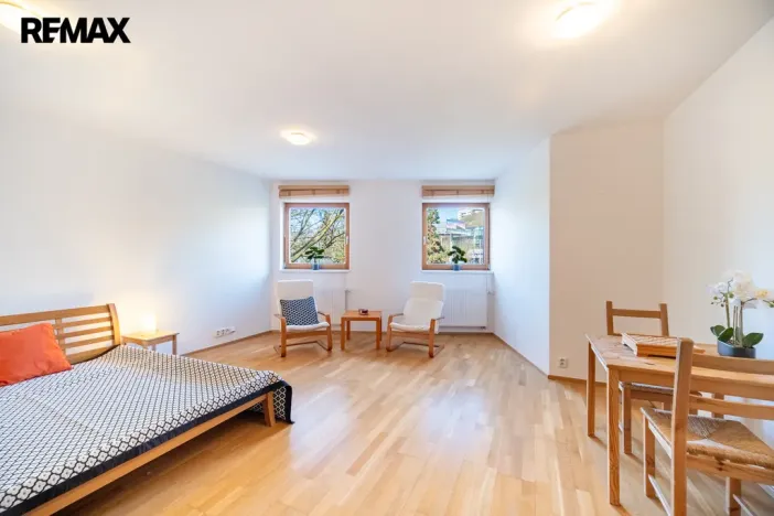 Pronájem bytu 1+1, Praha - Radlice, Pechlátova, 43 m2