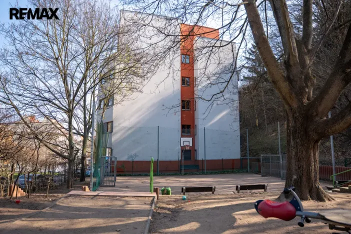 Pronájem bytu 1+1, Praha - Radlice, Pechlátova, 43 m2