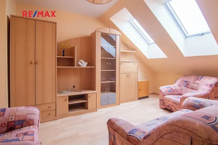 Pronájem bytu 3+1, Moravská Nová Ves, Na Rynku, 65 m2