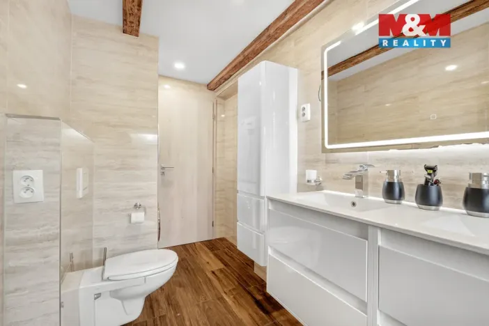 Prodej rodinného domu, Rynoltice, 224 m2