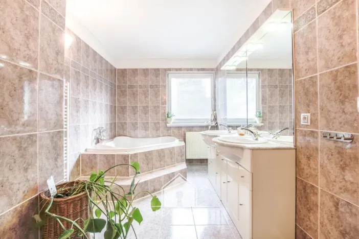 Prodej rodinného domu, Děčín, Thunská, 140 m2