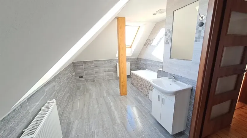 Pronájem atypického bytu, Ústí nad Labem - Ústí nad Labem-centrum, Koněvova, 112 m2