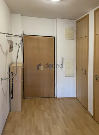 Pronájem bytu 2+kk, Praha, U stanice, 68 m2