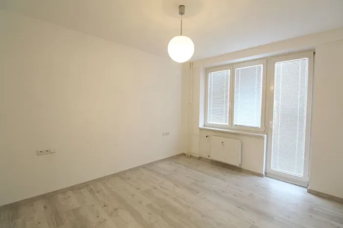 Pronájem bytu 2+1, Plzeň - Východní Předměstí, náměstí Generála Píky, 54 m2