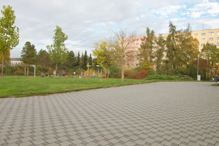 Pronájem obchodního prostoru, Plzeň - Skvrňany, Karla Steinera, 14 m2