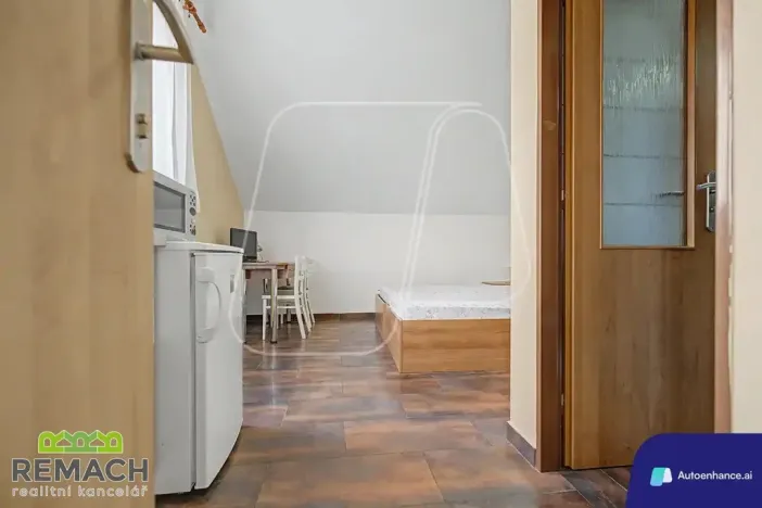 Pronájem bytu 1+kk, Uherské Hradiště, Velehradská třída, 25 m2