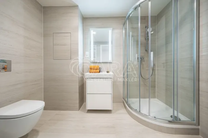 Pronájem bytu 1+kk, Praha - Hloubětín, Poděbradská, 39 m2