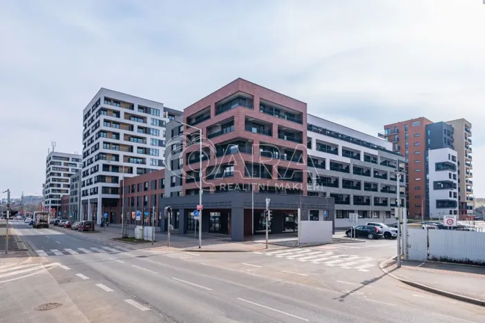 Pronájem bytu 1+kk, Praha - Hloubětín, Poděbradská, 39 m2