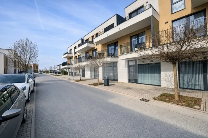 Prodej obchodního prostoru, Vysoký Újezd, Na Výsluní, 73 m2