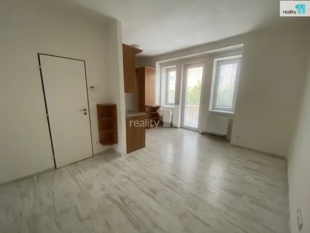 Pronájem bytu 1+1, Dobřany, Palackého, 35 m2