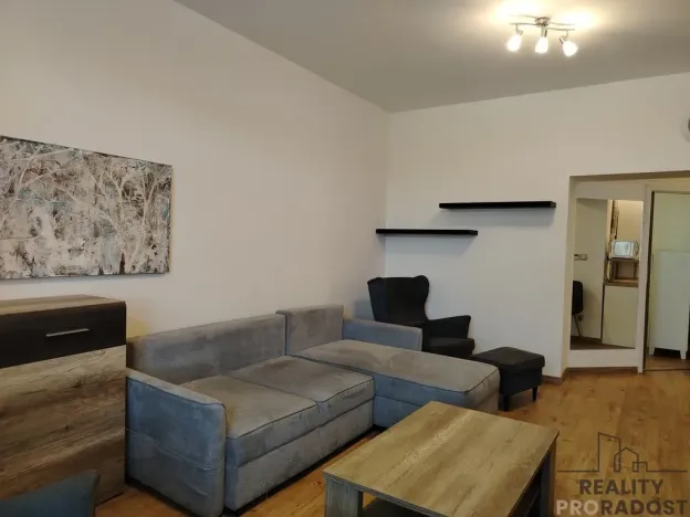 Pronájem bytu 2+1, Znojmo, Jarošova, 53 m2