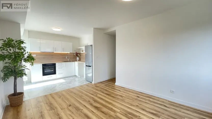 Prodej bytu 2+kk, Ostrava, Polská, 43 m2