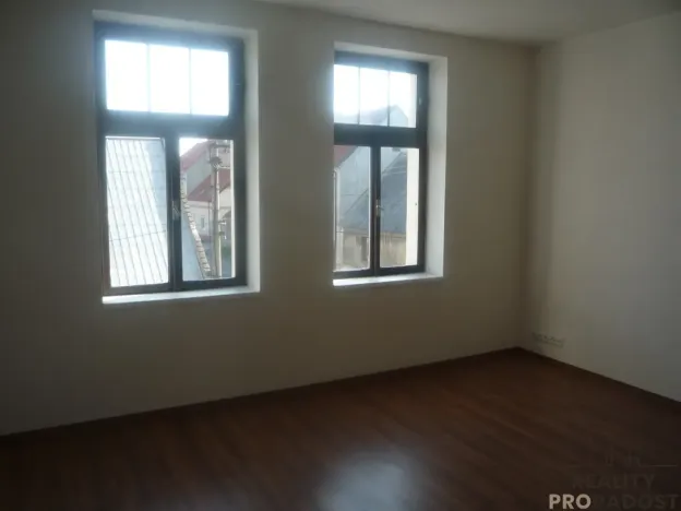Pronájem bytu 2+kk, Kladno, Jeronýmova, 42 m2