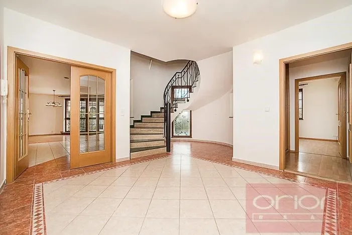 Pronájem rodinného domu, Praha - Nebušice, Druhého odboje, 390 m2