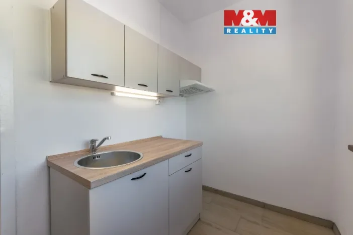 Prodej bytu 1+1, Ústí nad Labem - Severní Terasa, Šrámkova, 34 m2