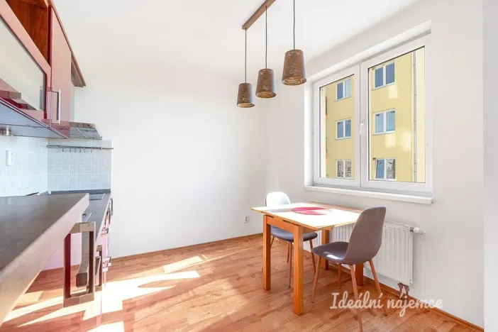 Pronájem bytu 2+kk, Klecany, V Honech, 47 m2