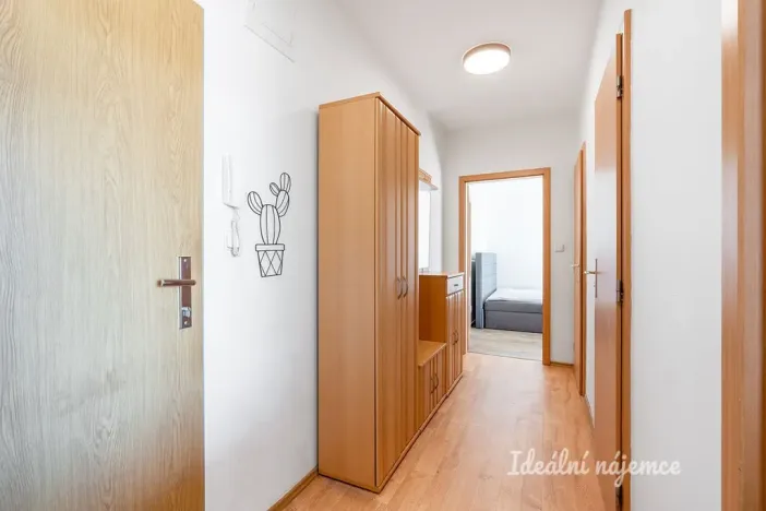 Pronájem bytu 2+kk, Klecany, V Honech, 47 m2