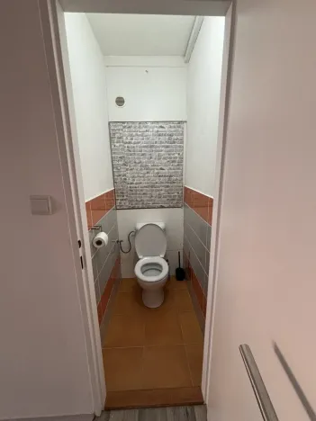Pronájem bytu 2+kk, Kladno - Kročehlavy, Benešovská, 40 m2