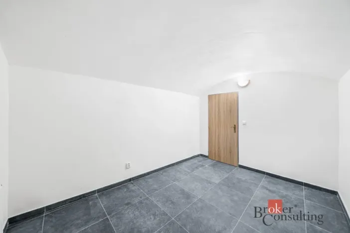 Pronájem - jiné, Plzeň - Jižní Předměstí, Husova, 110 m2