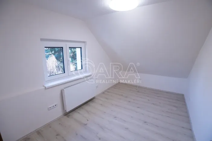 Pronájem bytu 4+kk, Praha - Bohnice, V Nových Bohnicích, 94 m2