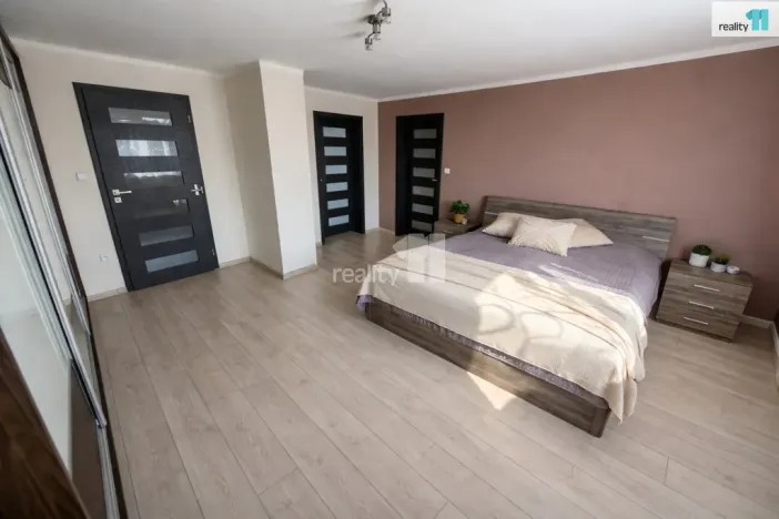 Prodej rodinného domu, Suchdol, 271 m2