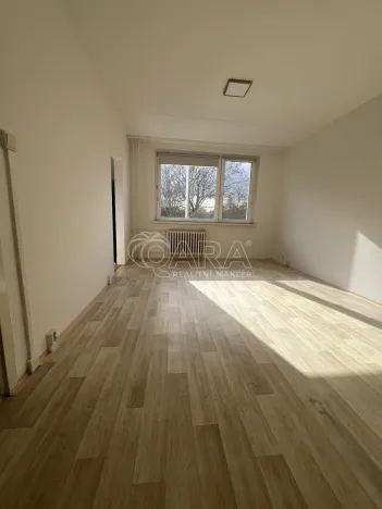 Pronájem bytu 1+kk, Praha - Chodov, Ledvinova, 31 m2