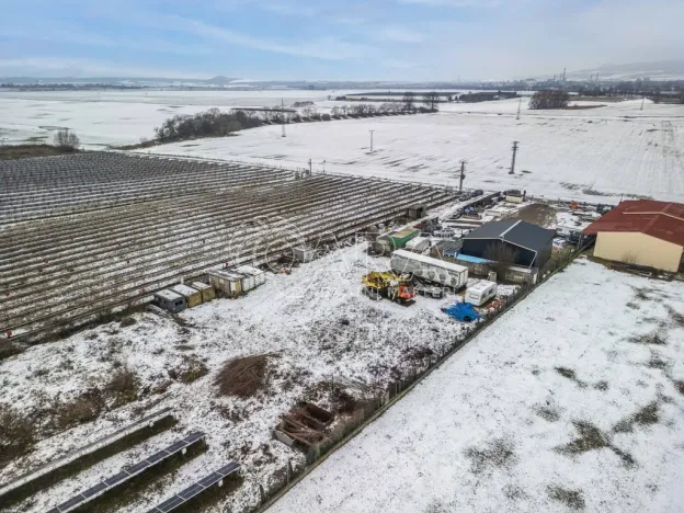 Prodej komerčního pozemku, Mlékojedy, 3769 m2