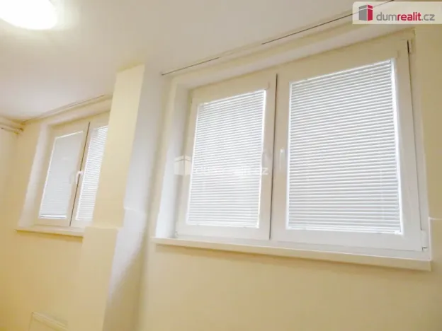 Pronájem bytu 1+kk, Praha - Smíchov, Mošnova, 21 m2