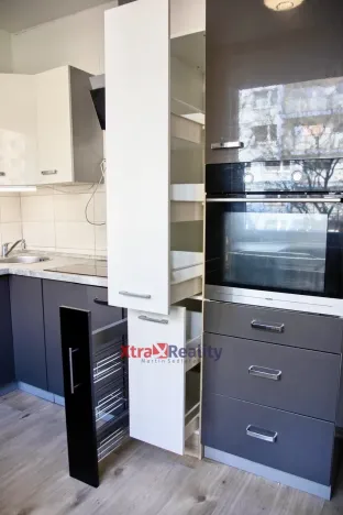 Prodej bytu 3+1, Krupka - Maršov, Karla Čapka, 79 m2