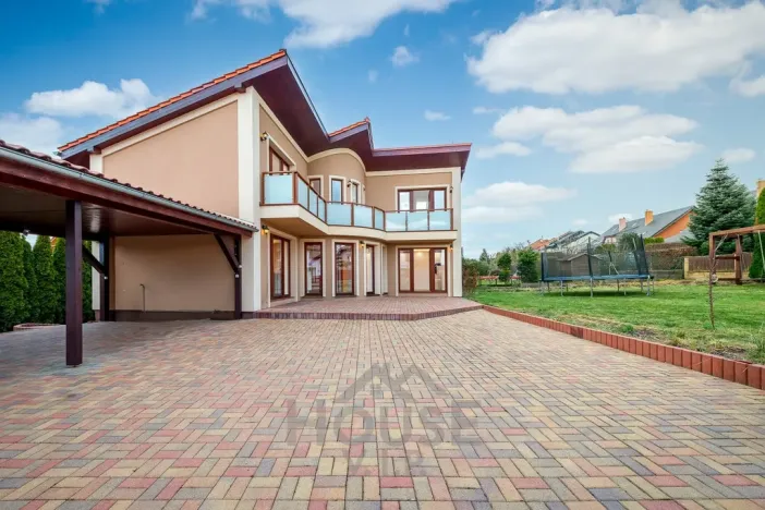 Prodej vily, Babice, Okružní, 200 m2