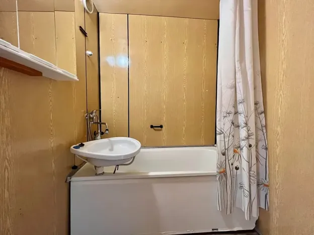 Pronájem bytu 2+1, Karlovy Vary, Konečná, 61 m2