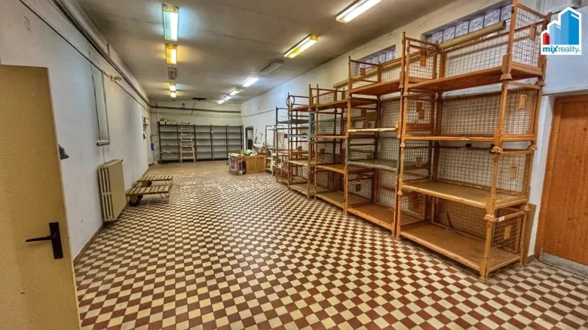 Pronájem obchodního prostoru, Klatovy, Zahradní, 430 m2