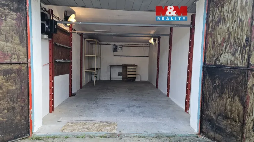 Pronájem garáže, Plzeň, Těšínská, 19 m2