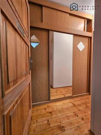 Prodej bytu 1+1, Teplice - Trnovany, U Vlastního krbu, 43 m2