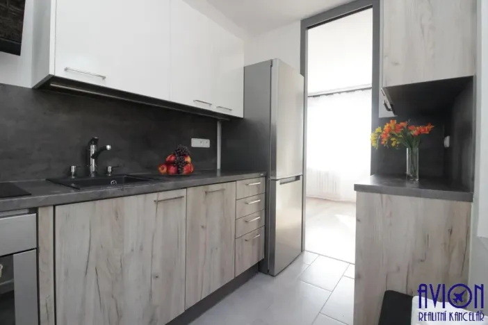 Pronájem bytu 2+kk, Praha - Kobylisy, Jelínkova, 47 m2