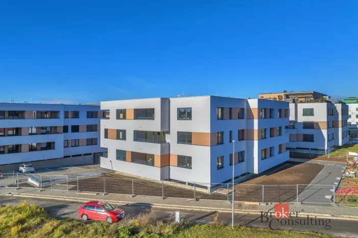 Prodej garážového stání, Hradec Králové - Třebeš, Pod Svahem, 15 m2