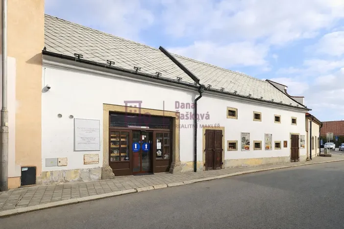 Prodej obchodního prostoru, Jindřichův Hradec - Jindřichův Hradec II, Jarošovská, 320 m2