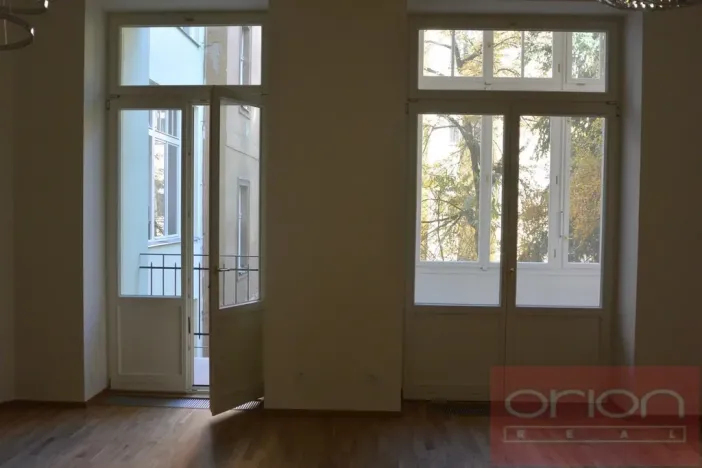 Pronájem bytu 2+kk, Praha - Karlín, Křižíkova, 63 m2