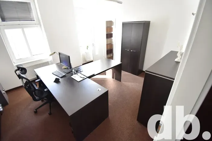 Pronájem kanceláře, Karlovy Vary, Bělehradská, 112 m2