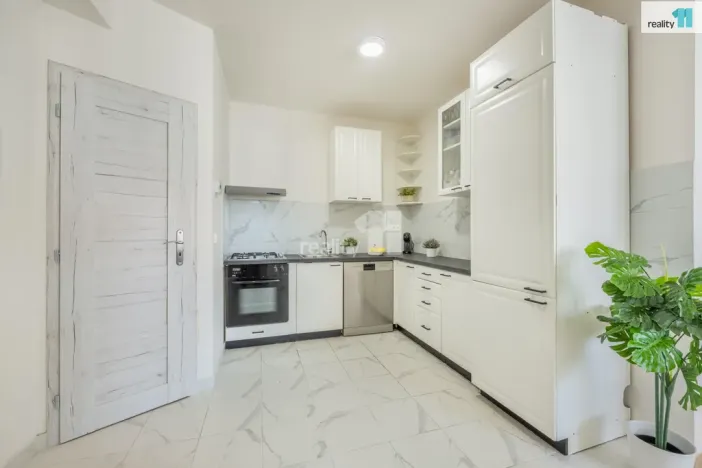 Prodej bytu 2+kk, Praha - Michle, Sedlčanská, 51 m2