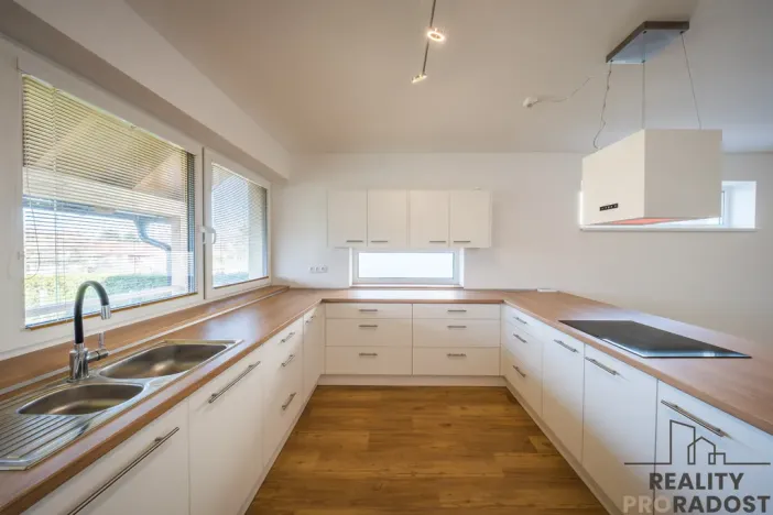 Prodej rodinného domu, Vracov, Lesní, 225 m2