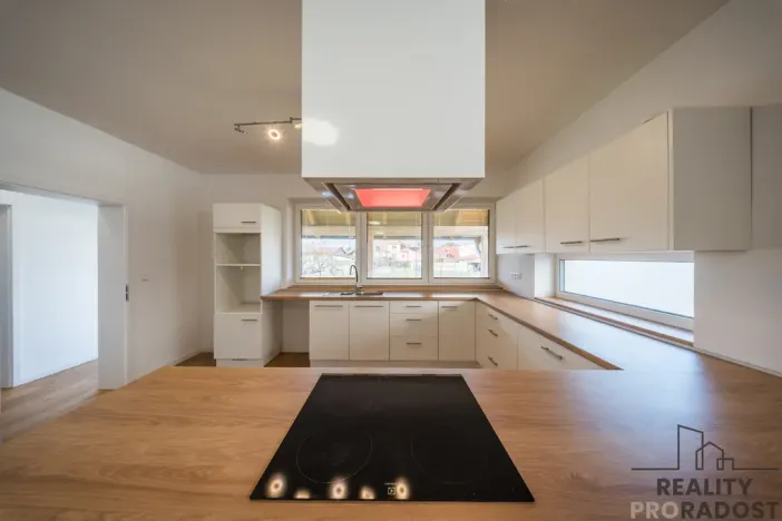 Prodej rodinného domu, Vracov, Lesní, 225 m2