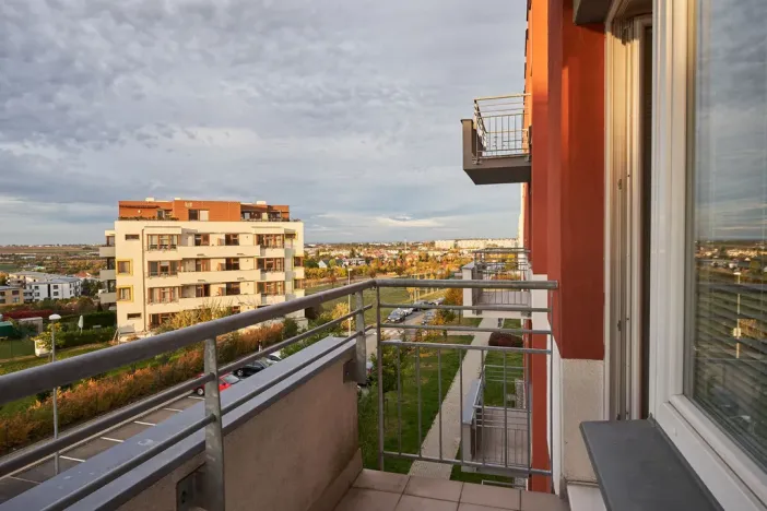 Pronájem bytu 1+kk, Praha, Milotická, 35 m2